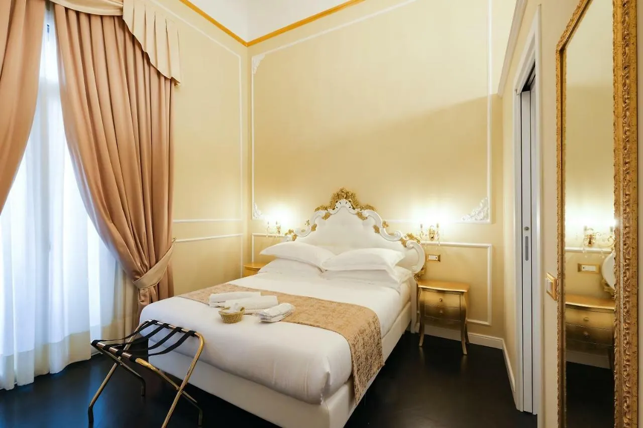 B&B Kingsman Floransa 2*,