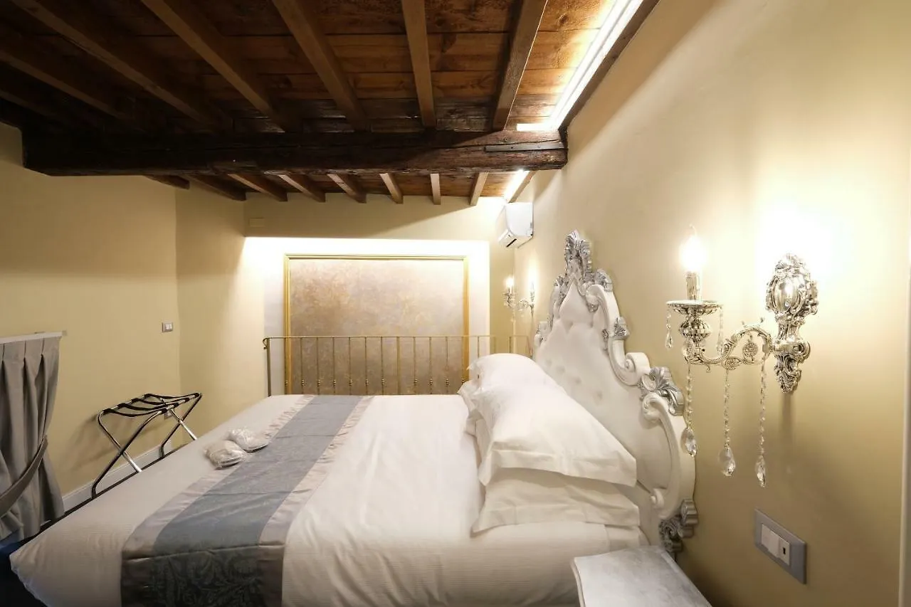 B&B Kingsman Florence